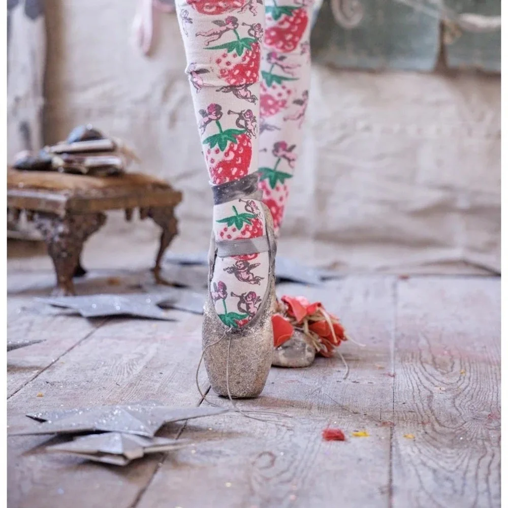 Magnolia Pearl Strawberry Knee‎ High Socks Bums and Berries NWT